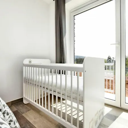 Spacious Holiday In Ardennes With Terrace بيت للعطل